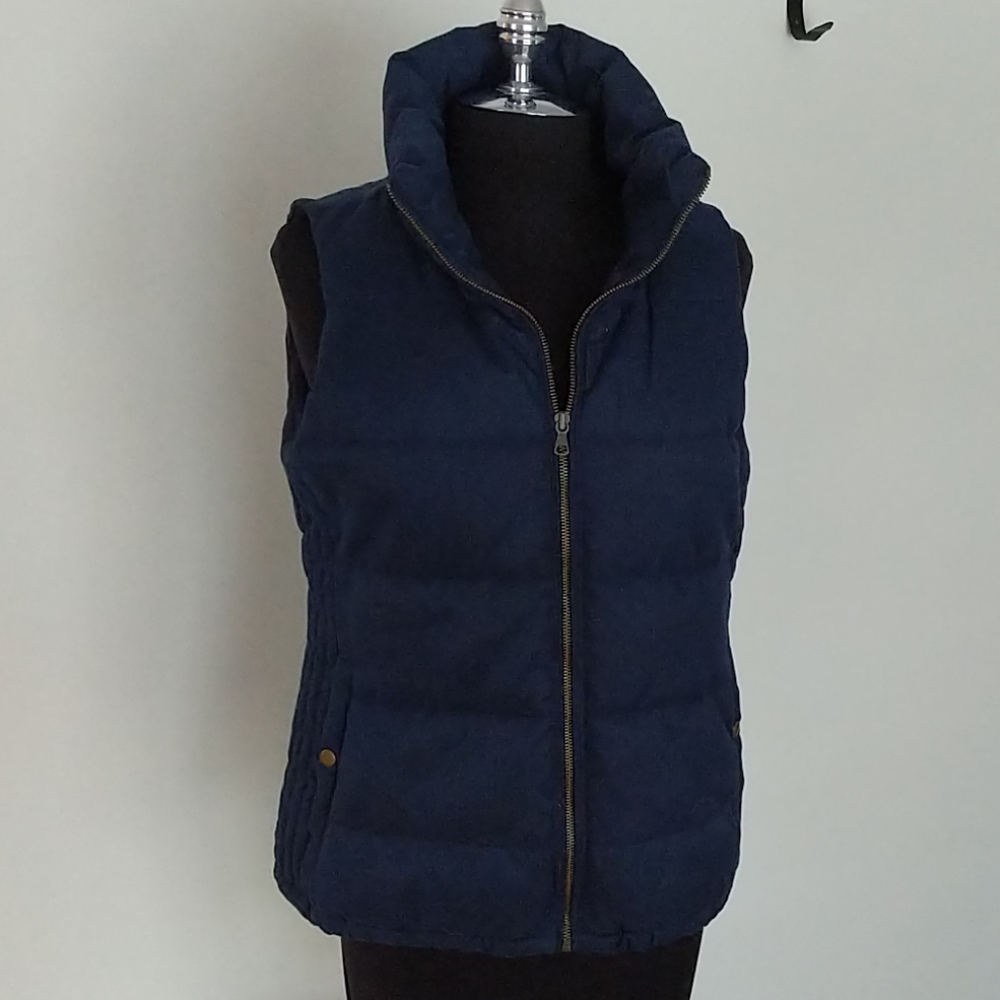 Navy Puffer Vest